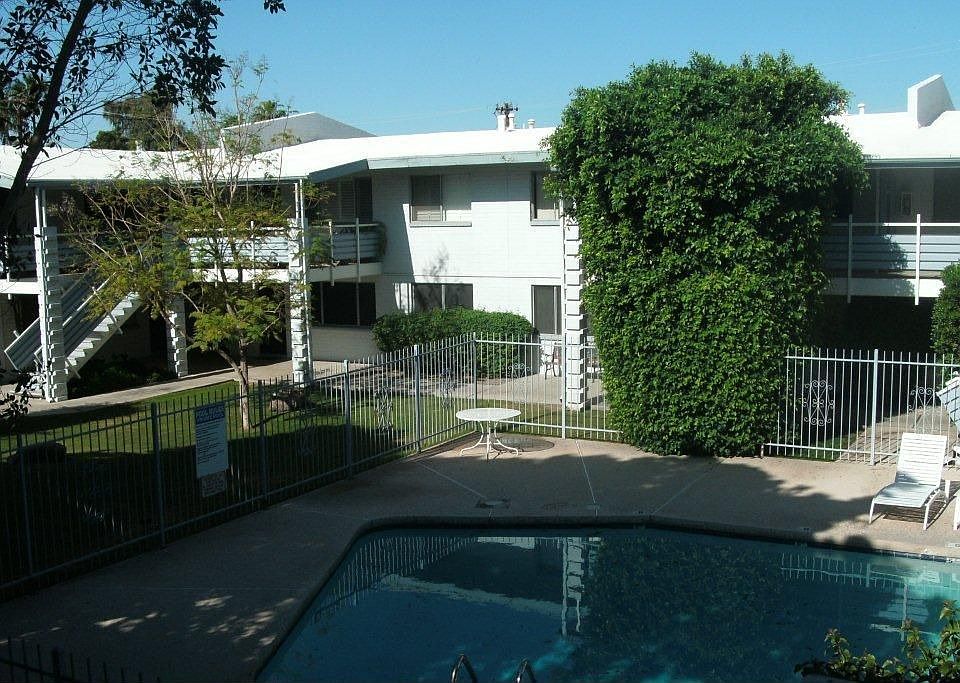 Small shaded complex