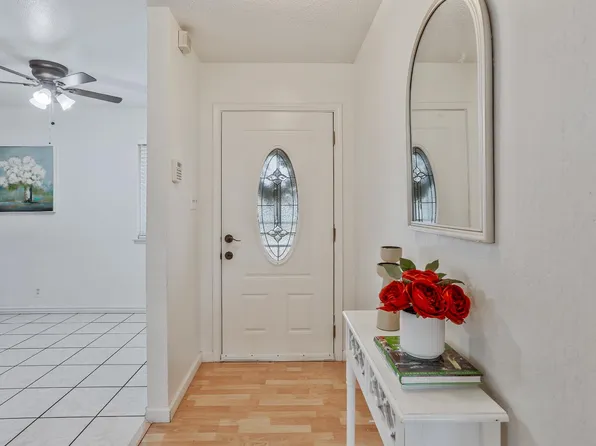 6629 Doreen Way, Sacramento, CA 95823