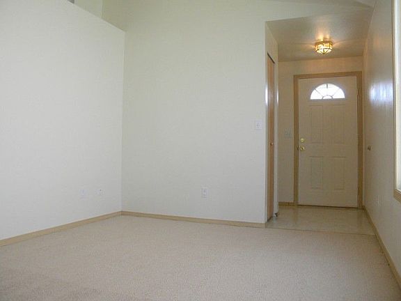 5th image of 4413 148th St NE