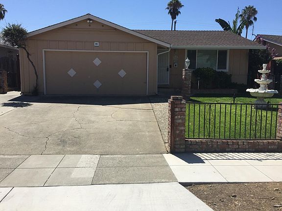 2nd image of 3226 Golf Dr