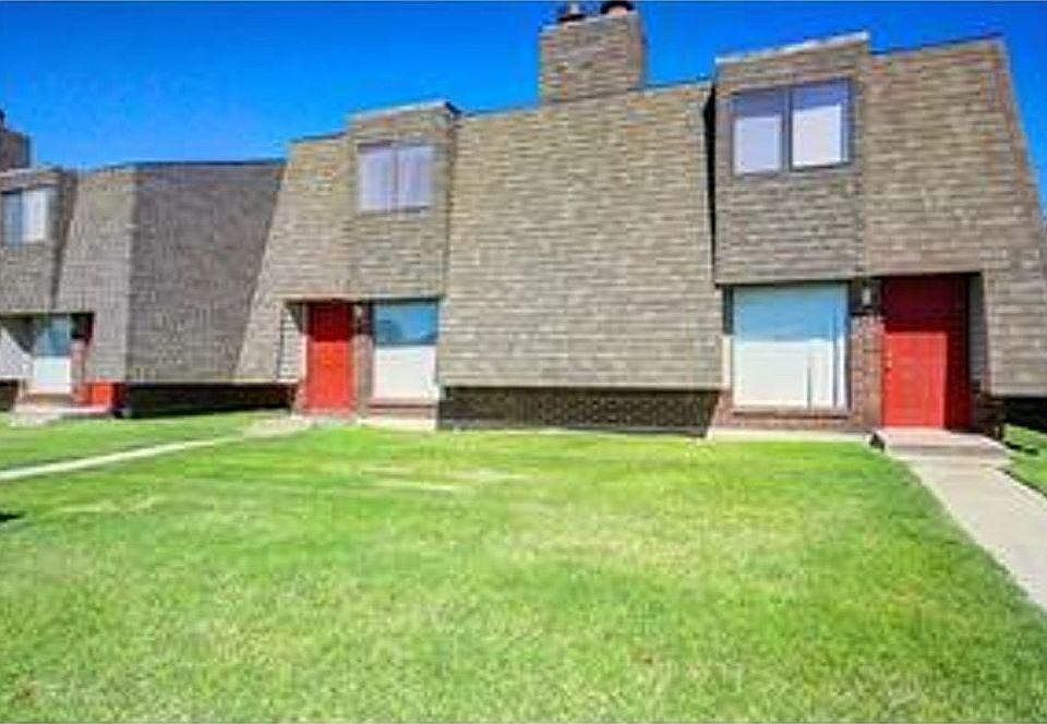 1st image of 1337 Eastgate Dr #1337