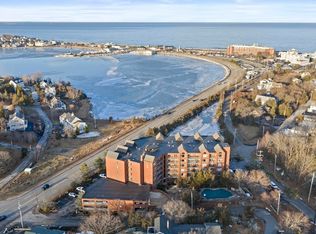 155 George Washington Blvd APT 402, Hull, MA 02045