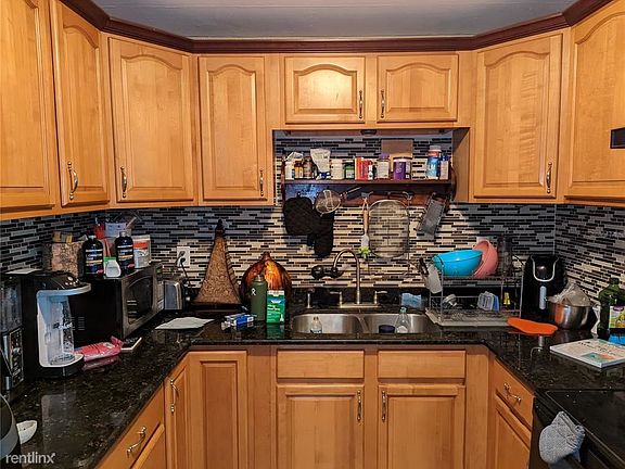 5th image of 6801R 46th Ave N