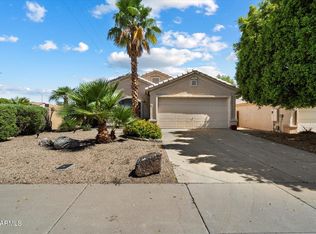 9040 W Deanna Dr, Peoria, AZ 85382