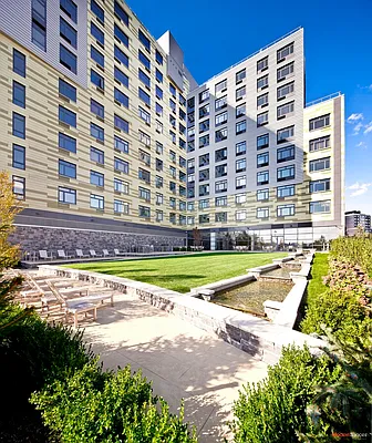 Sold by Modern Spaces | media 31