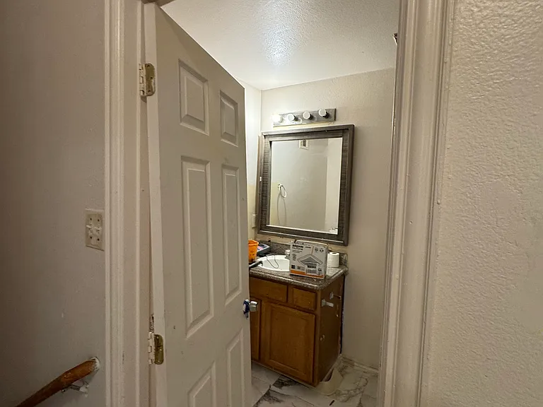 6329 Benavides Dr — Photo 7
