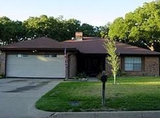 2209 Dartmouth Dr, Arlington, TX 76015