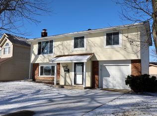 1006 Blackhawk Dr, University Park, IL