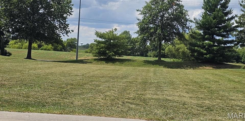 2nd image of 3609 S Arbor Lake Dr