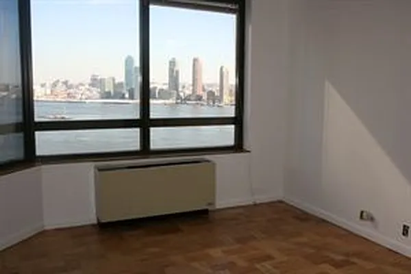 Rented by Douglas Elliman | media 32