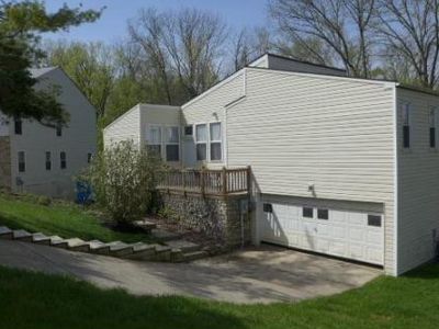 1121 Thornhill Ln, Lawrenceburg, IN, 47025