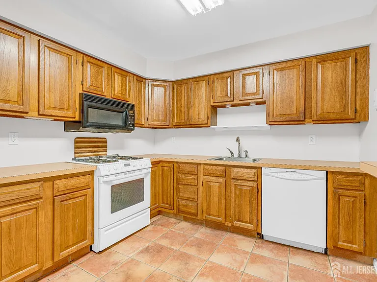 5101 Stonehedge Rd #5101 — Photo 11