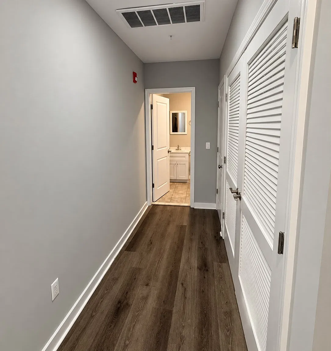 1 bed, $1,718 — Photo 2