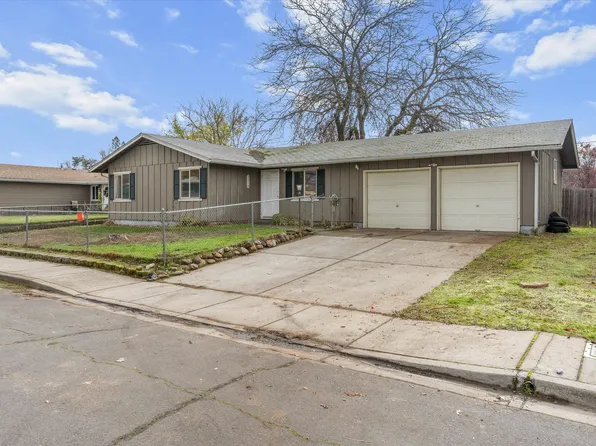 2618 Carr St, White City, OR 97503