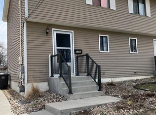 1240 Pleasant View Dr, Des Moines, IA 50315