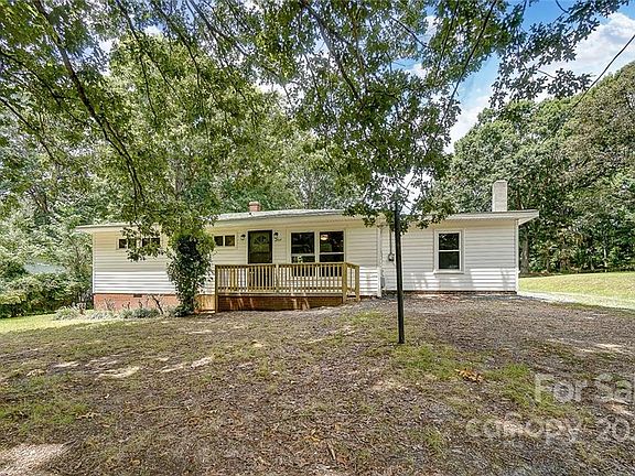 2nd image of 203 N Beverly Dr