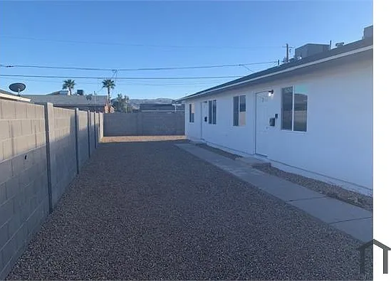 3 bed, 875 sqft, $2,095 — Photo 3