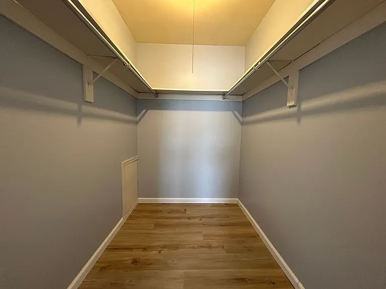 27 Martine Ct #2 — Photo 10