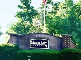 1903/1905 W Shore Dr, Macon, MO 63552