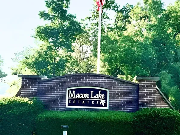 1903/1905 W Shore Dr, Macon, MO 63552