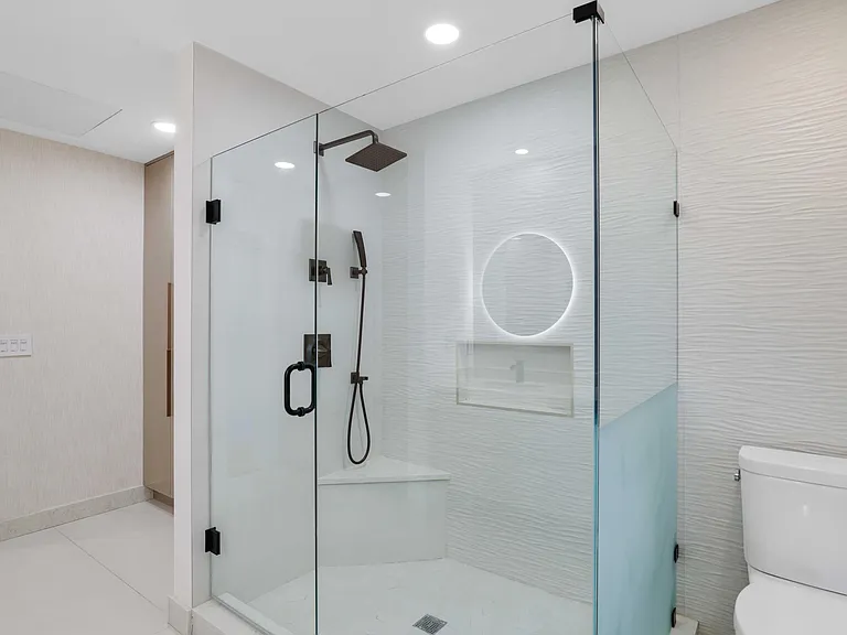 2204 Notre Dame Dr — Photo 43