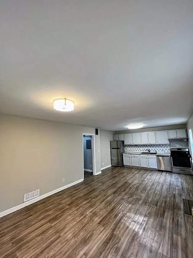 1011 Curran Street Northwest - 1 — Photo 4