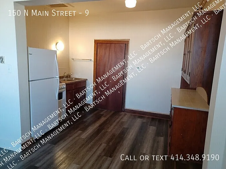 150 N Main St #9 — Photo 2