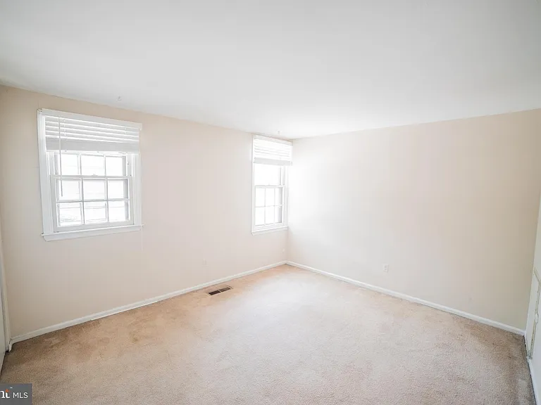2300 Naudain St #N — Photo 11