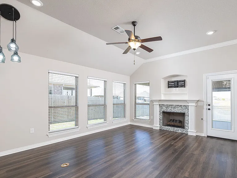 55 S Benchmark Ln — Photo 4