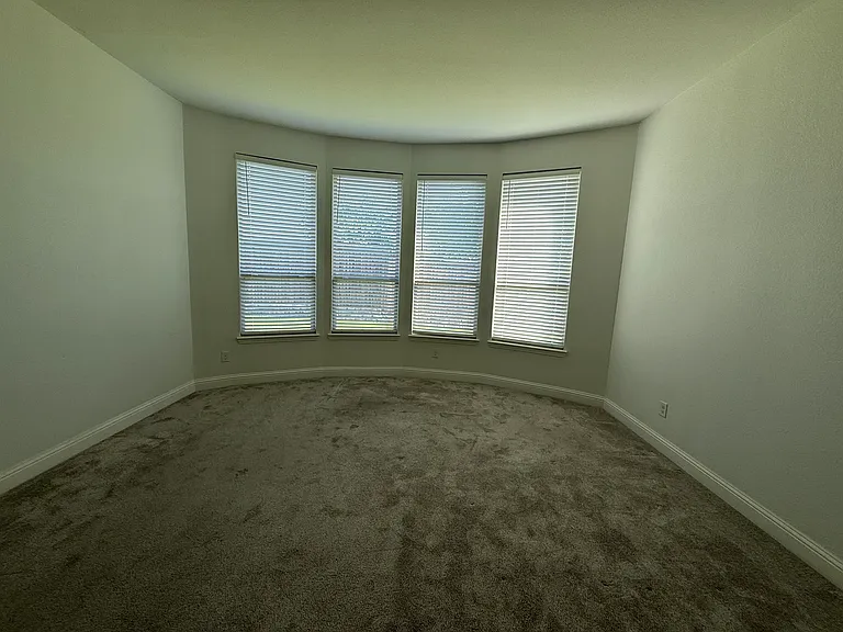 518 Overton Ave — Photo 10