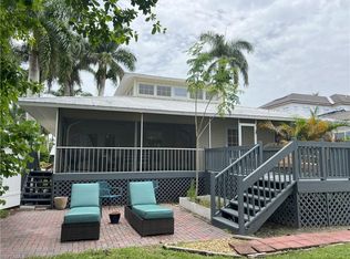 1035 Cypress Woods Dr, Naples, FL 34103