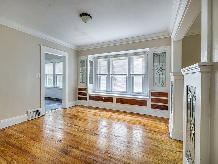 12401 Parkhill Ave — Photo 8