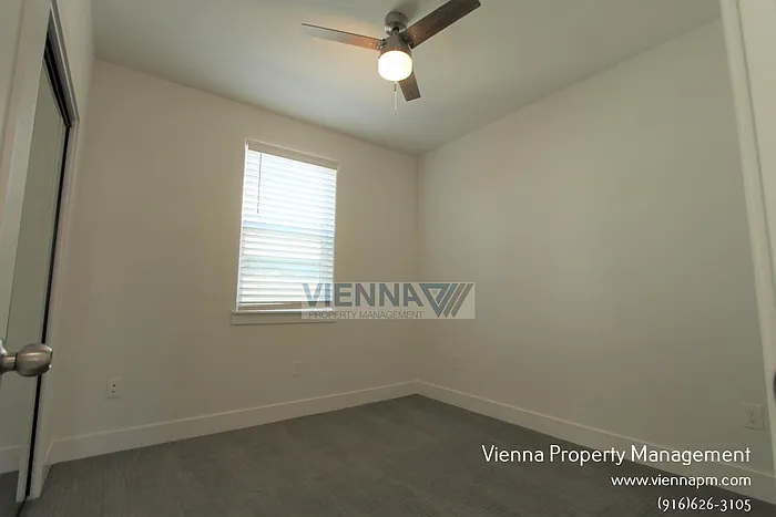 208 Manzanita Ave — Photo 8