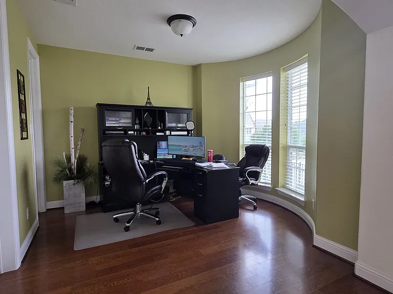 10411 Railswood Dr — Photo 11