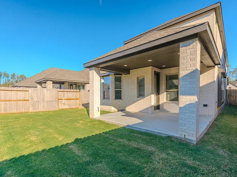 7342 Lake Arrowhead Ln — Photo 29