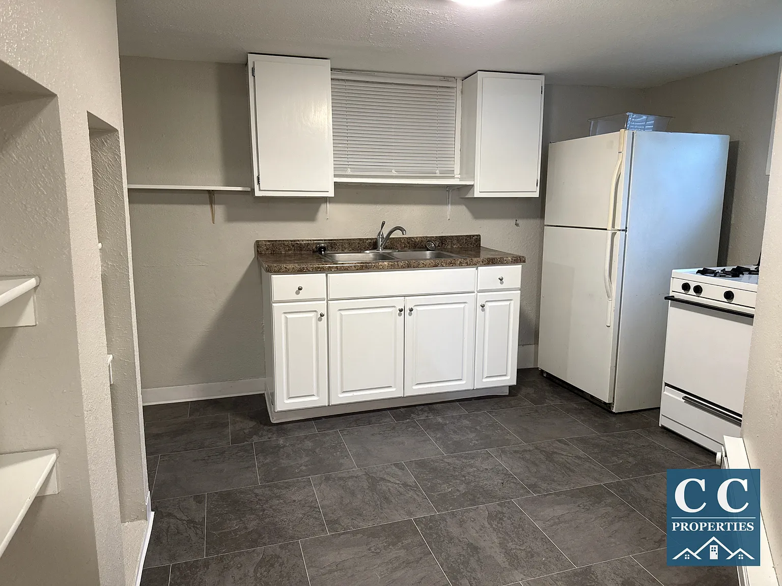 2 bed, $825 — Photo 4