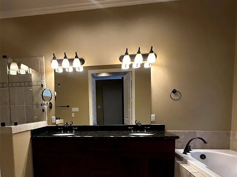 6353 Richmond Ave #118 — Photo 12