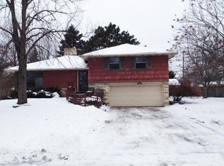 5709 Twin Lake Ter, Crystal, MN 55429