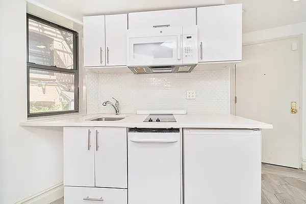 Rented by Living New York | media 18