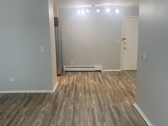 5th image of 210 Circle Ave APT 600