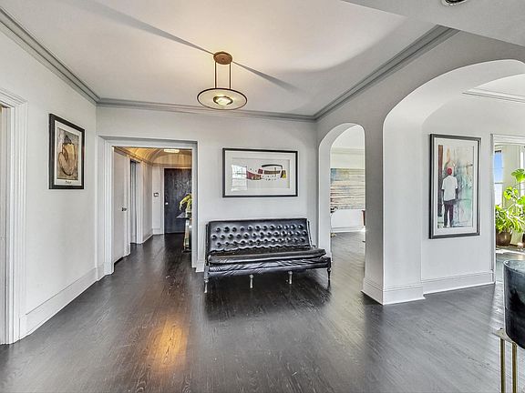 3rd image of 7321 S South Shore Dr APT 11E
