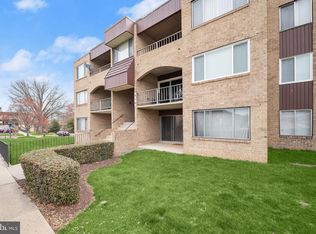 416 Girard St #T2, Gaithersburg, MD
