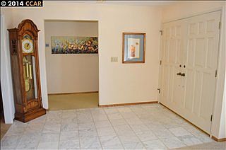 4th image of 26901 Claiborne Ct