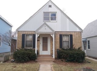 3941 S 1st Pl, Milwaukee, WI 53207