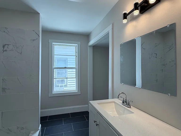 27 Warner St — Photo 15