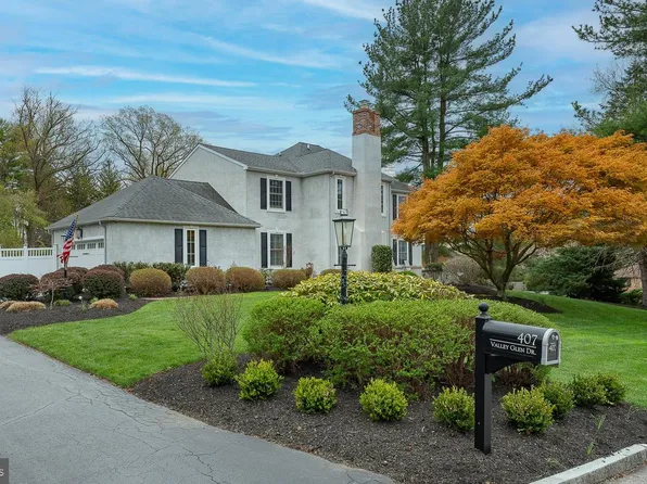 407 Valley Glen Dr, Bryn Mawr, PA 19010