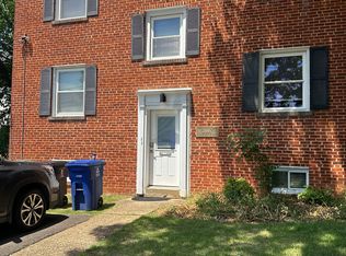 3007 9th St N #B, Arlington, VA 22201