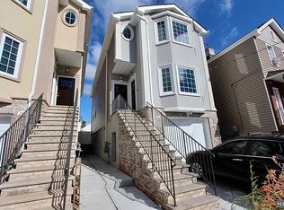 30 Davis St #1, Harrison, NJ 07029