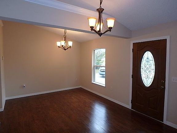 4th image of 25 Lamar Ln