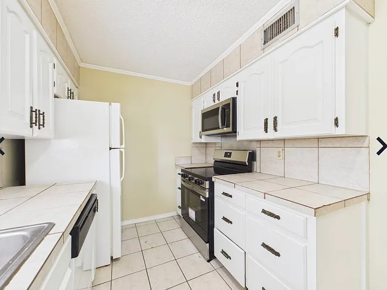 107 Guillot Rd #A-1 — Photo 4